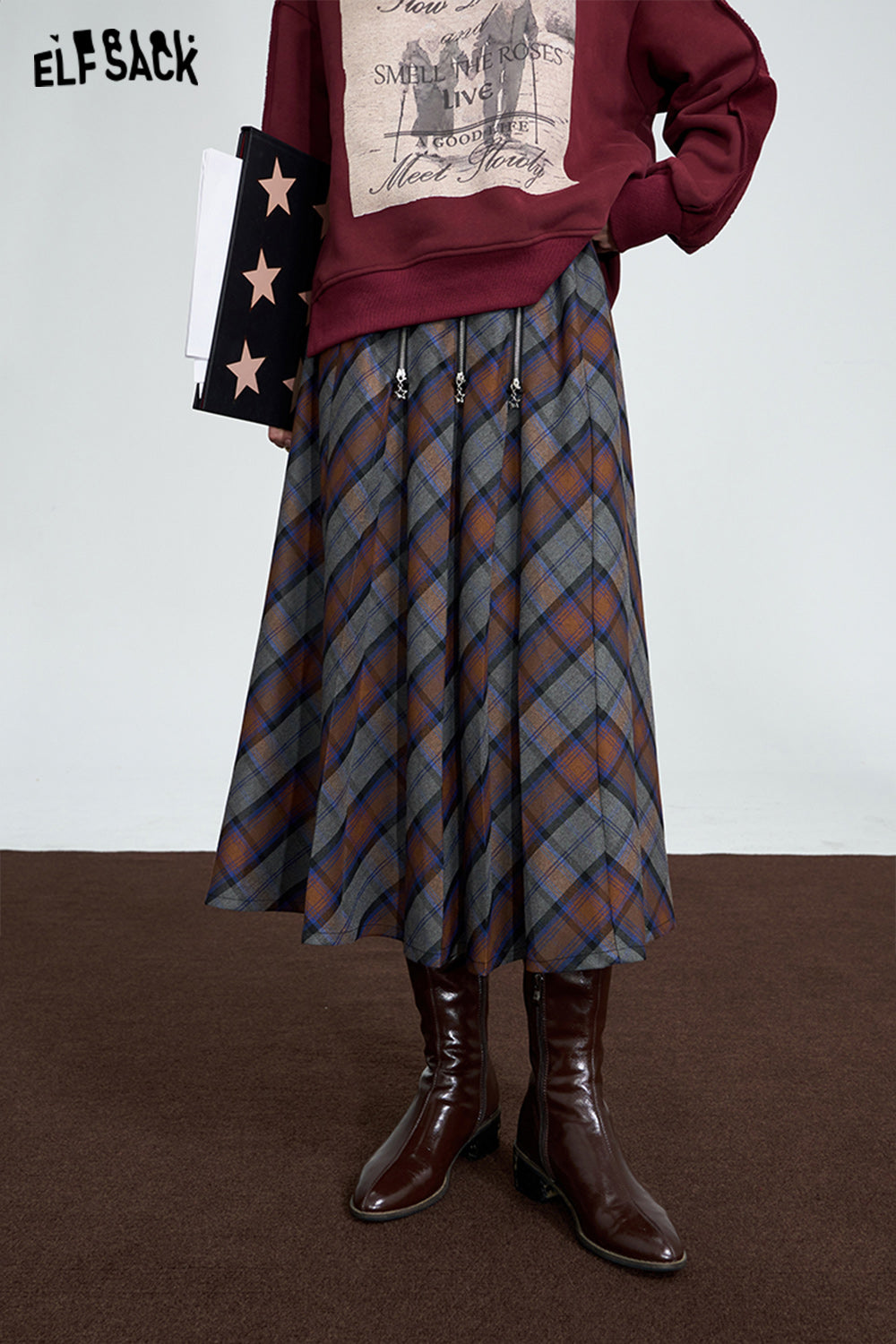 ELFSACK Checkered Pleated Skirt Woman Academic Style Casual Daily Skirt