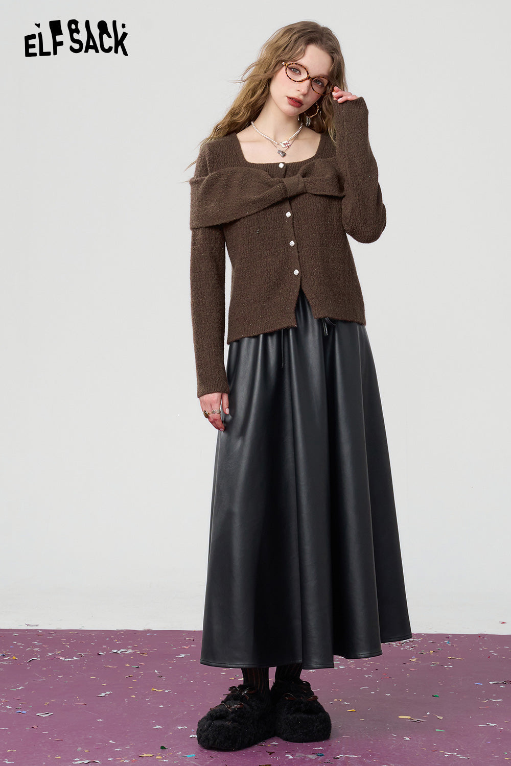 ELFSACK Retro front bow solid color knitted pullover square neck slim fit bottoming shirt