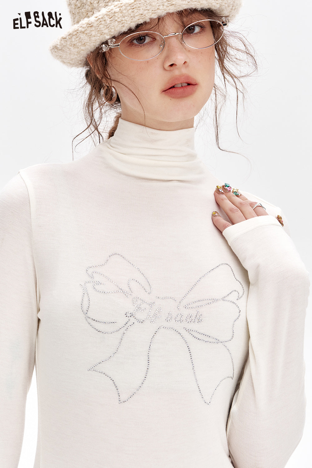 ELFSACK Bowknot Hot Diamond White Turtleneck Slim Fit T-shirt Women