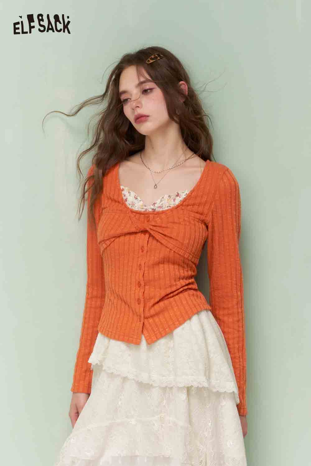ELFSACK Two Tone Knit Sweater with Floral Patch & Lace Trim