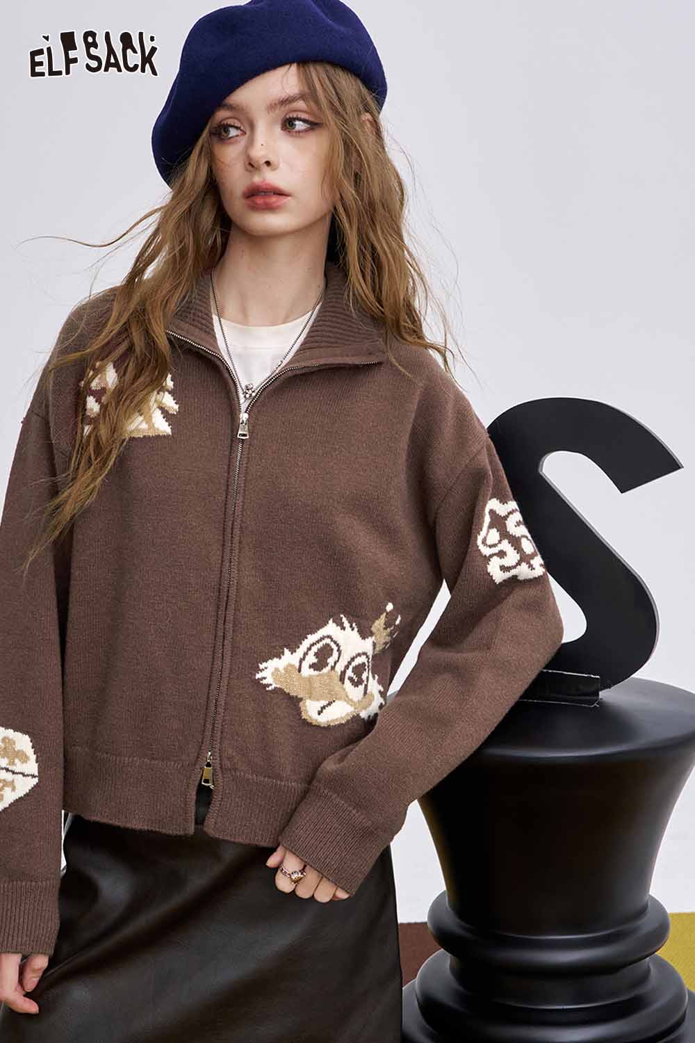 ELFSACK Soft Double Zip Animal Graphic Cropped Knit Sweater