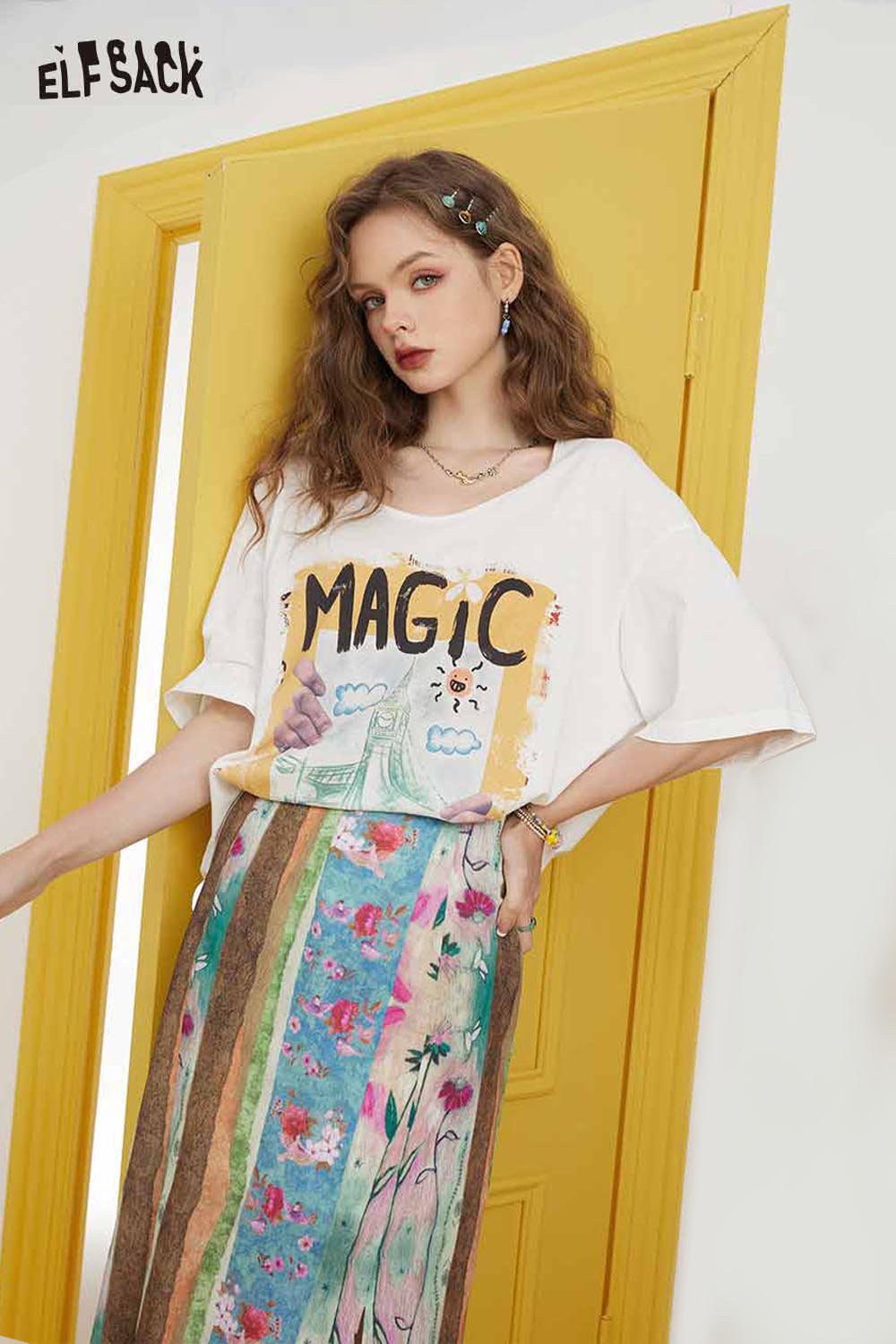 ELFSACK Artistic Magic Print Scoop Neck Tee