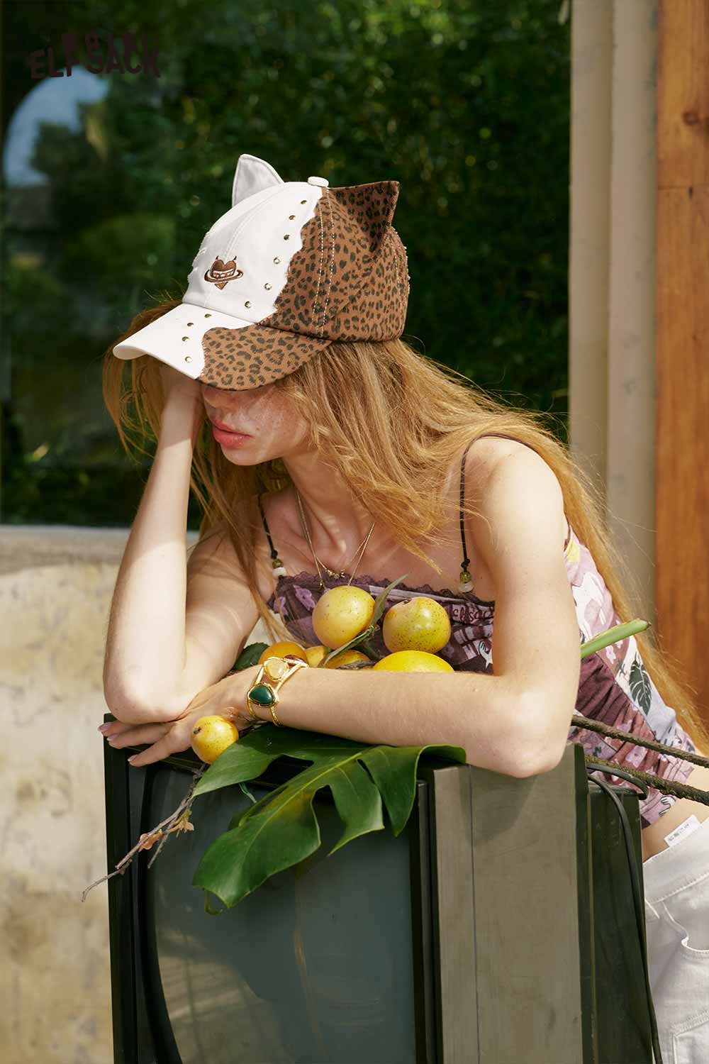 ELFSACK Cat-Ear Leopard Studded Cap