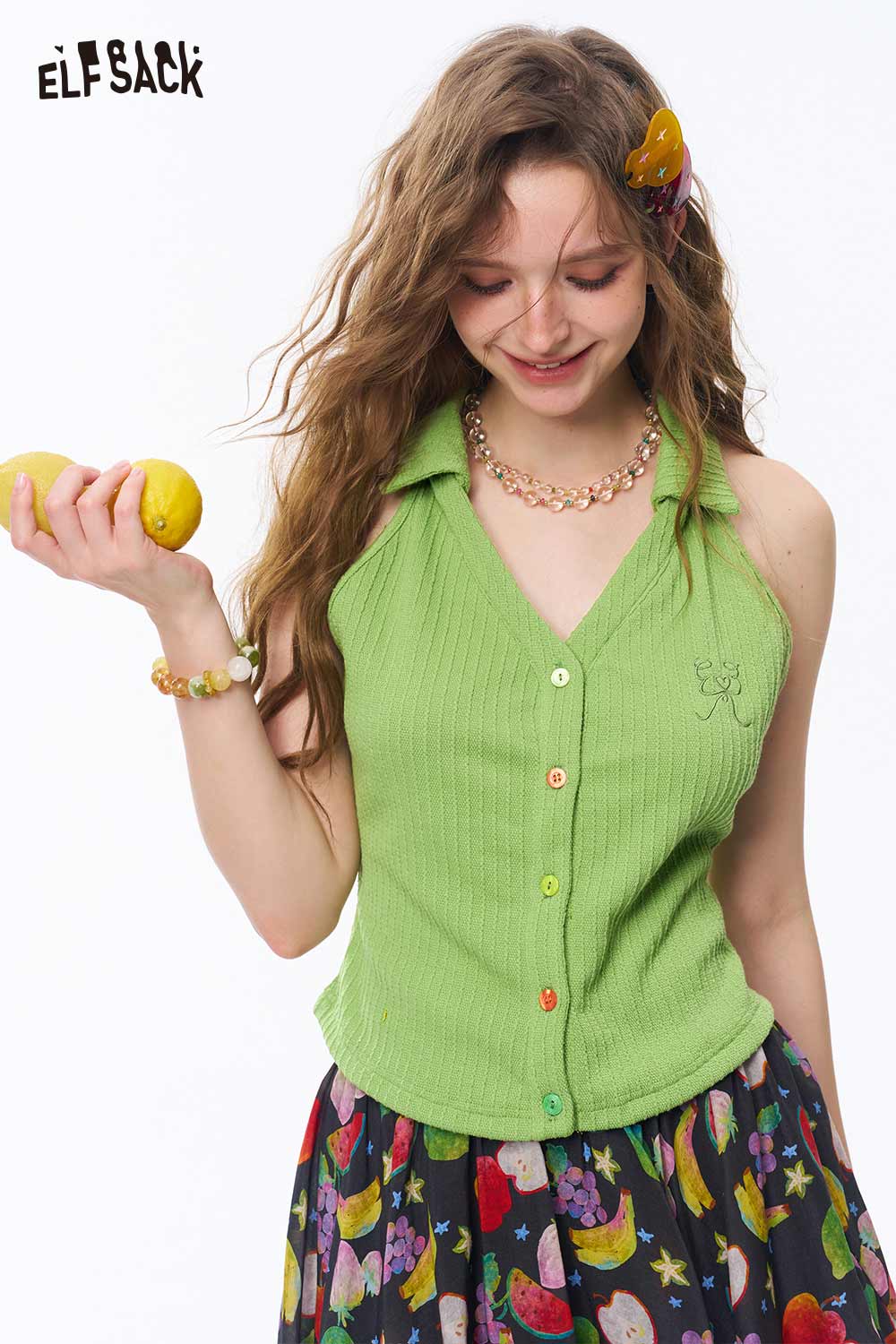 ELFSACK Color Button Embroidered Collar Knit Vest