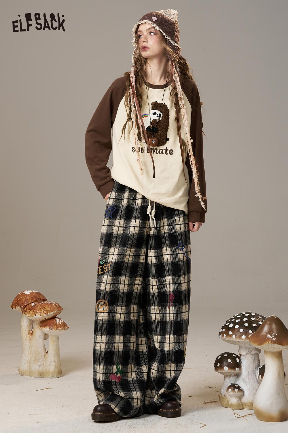 ELFSACK Cotton Cartoon Embroidery Color Block Long Sleeve Tee