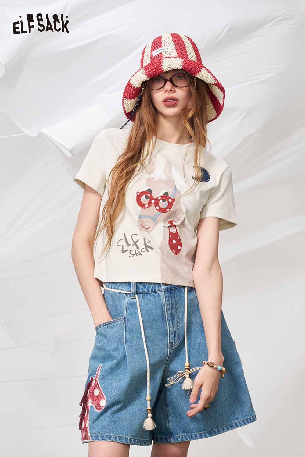 ELFSACK Cute Horse Print Cropped T Shirt