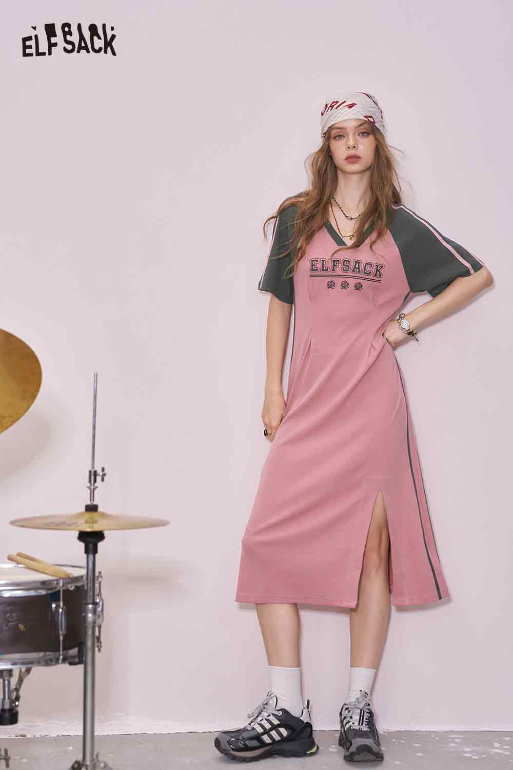 ELFSACK Cute Letter Graphic Color Block Side Split Slim Tshirt Dress