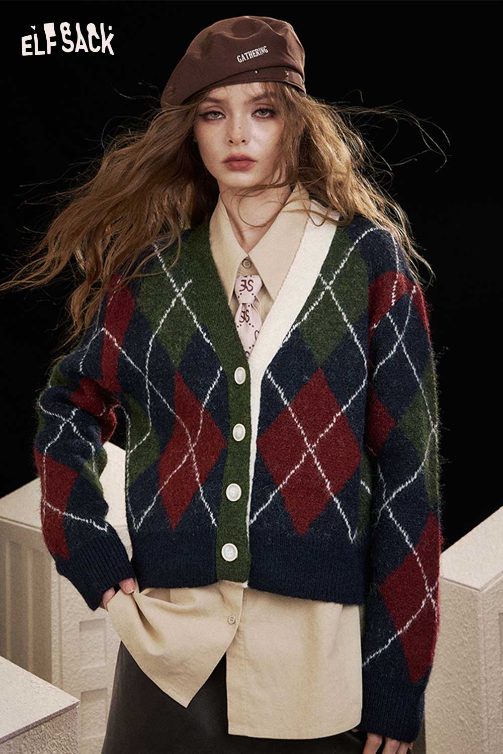 ELFSACK Soft Diamond Line Two Tone V Neck Long Sleeve Sweater