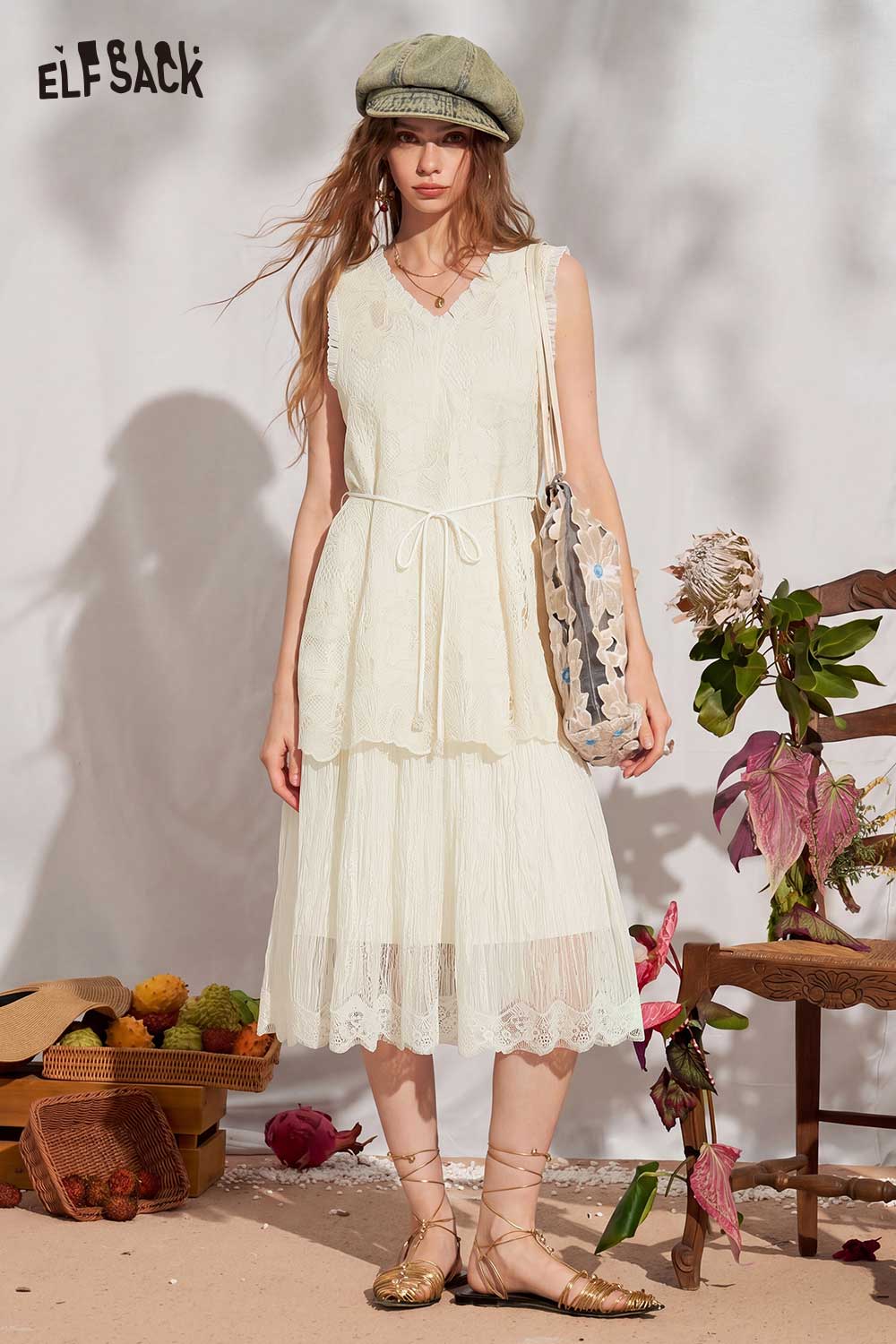 ELFSACK Double-Layer Lace V-Neck Sleeveless Dress