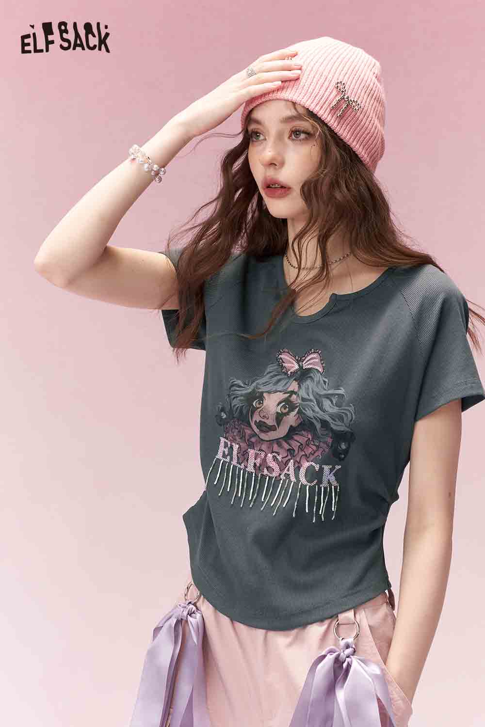 ELFSACK Trendy Clown Girl Print Shirred Fitted Short Sleeve Tshirt