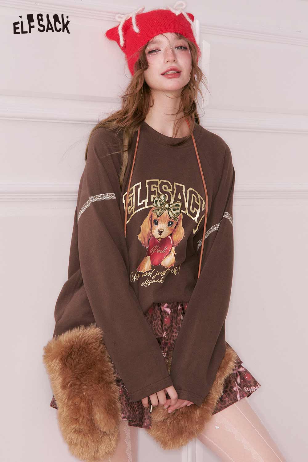 ELFSACK Casual Loose Puppy Letter Graphic Lace Long Sleeve Tshirt