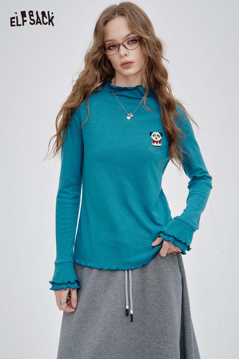 ELFSACK Soft Animal Embroidered Long Sleeve Half Neck Tshirt