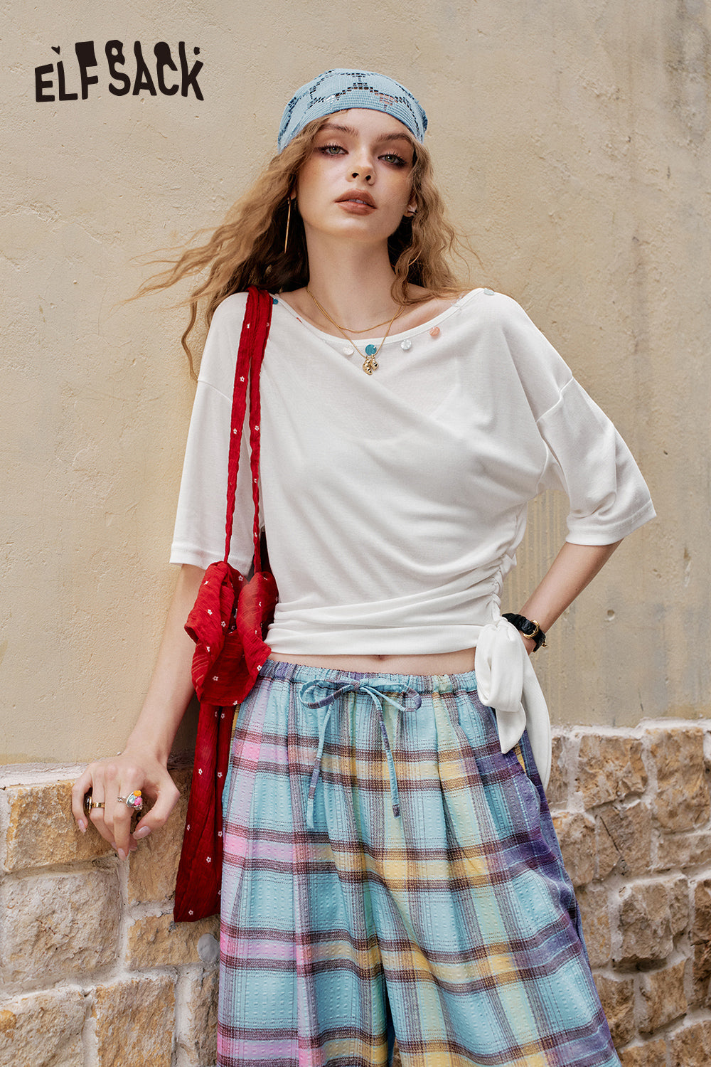 ELFSACK Chic Backless Lace-Up T-Shirt
