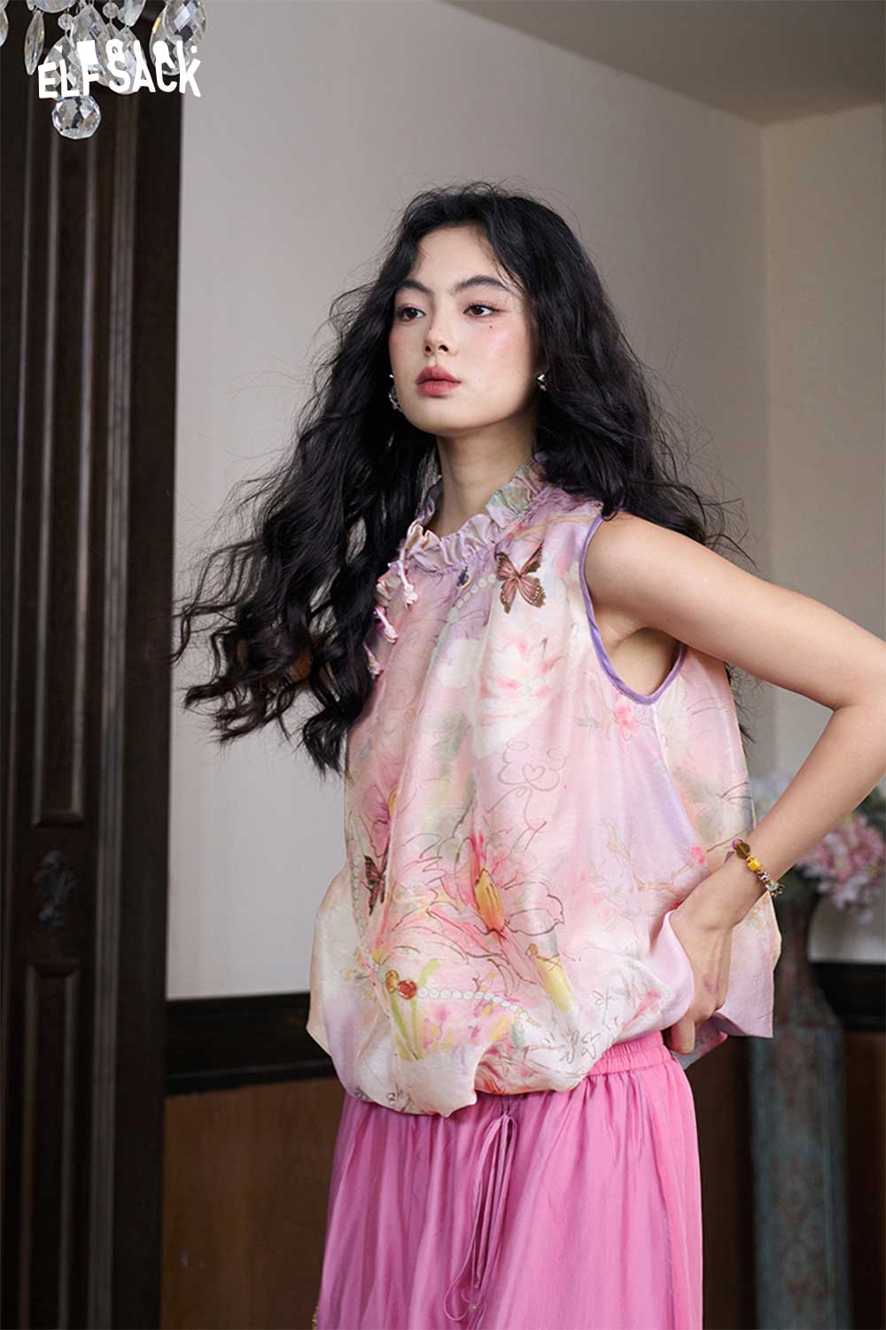 ELFSACK Floral Butterfly Print Frog Button Vest Top