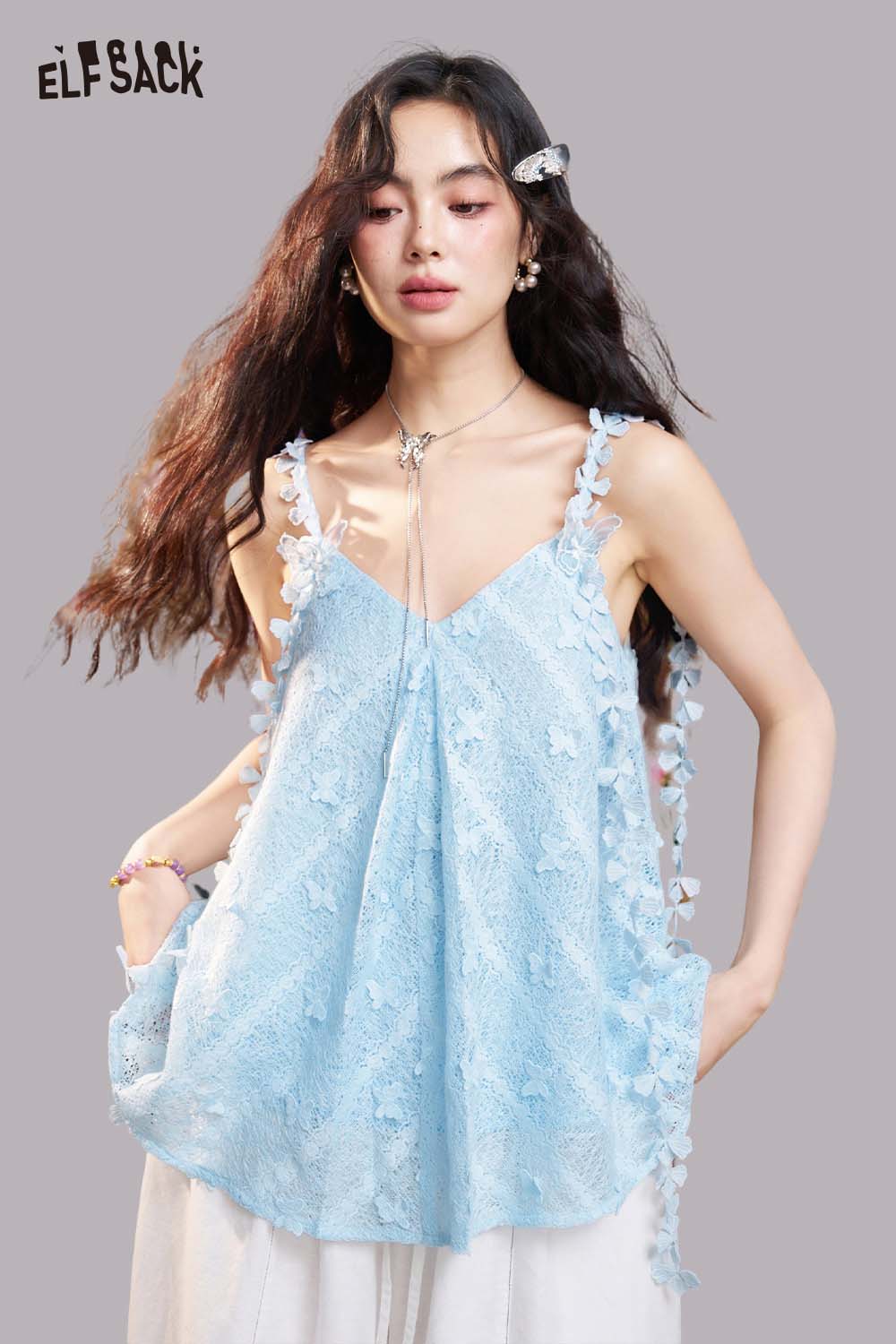 ELFSACK Floral Lace V-Neck Cami Top
