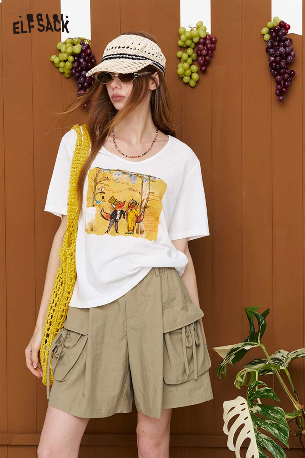 ELFSACK Fox Print White Oversized Tee