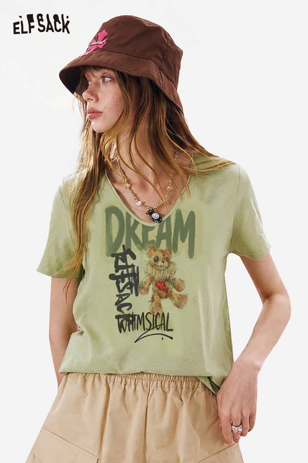 ELFSACK Graffiti Teddy Bear V-Neck Tee
