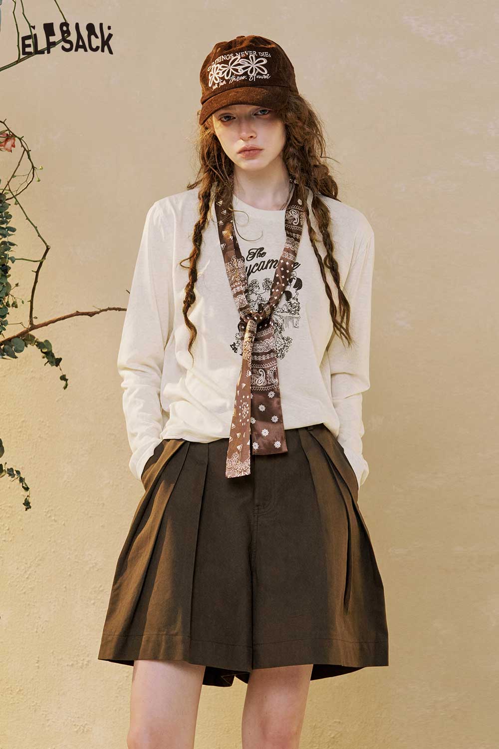 ELFSACK Graphic Top Pleated Skirt Set