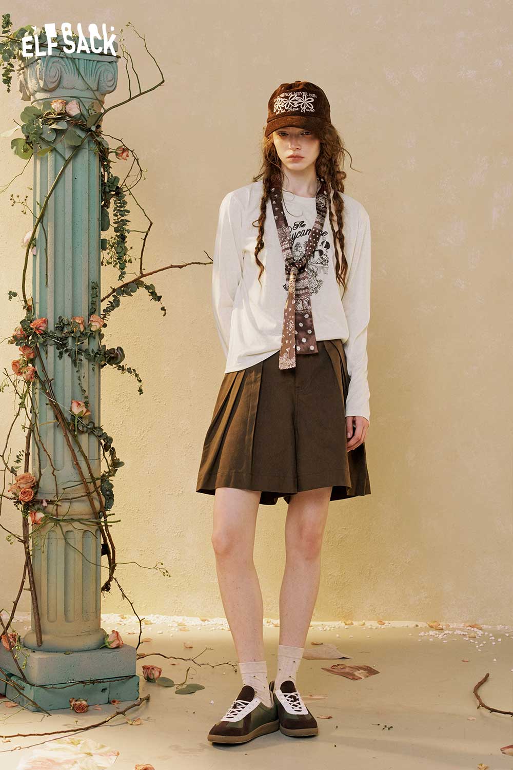 ELFSACK Graphic Top Pleated Skirt Set