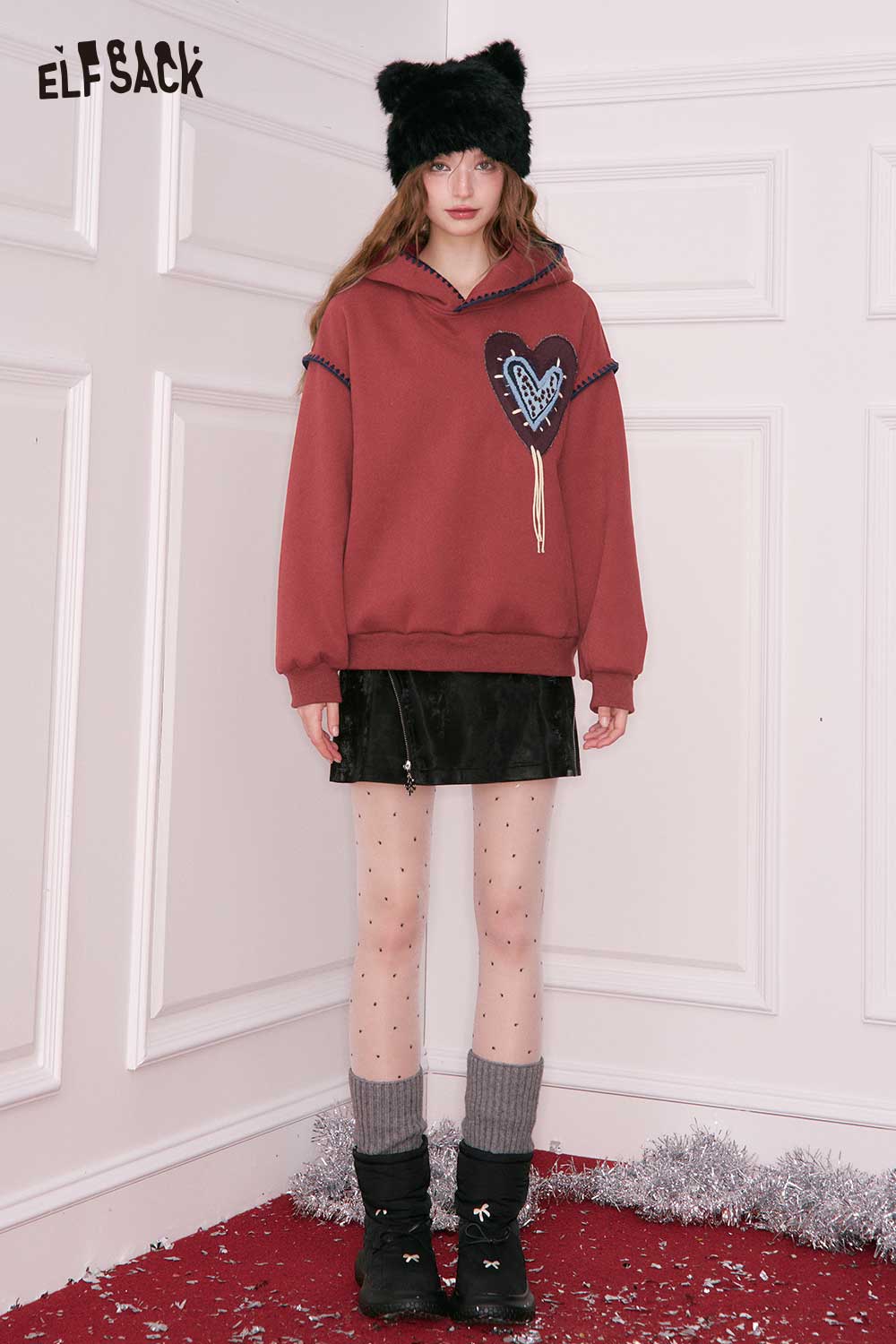 ELFSACK Loose Casual Solid Heart Graphic Collared Sweatshirt