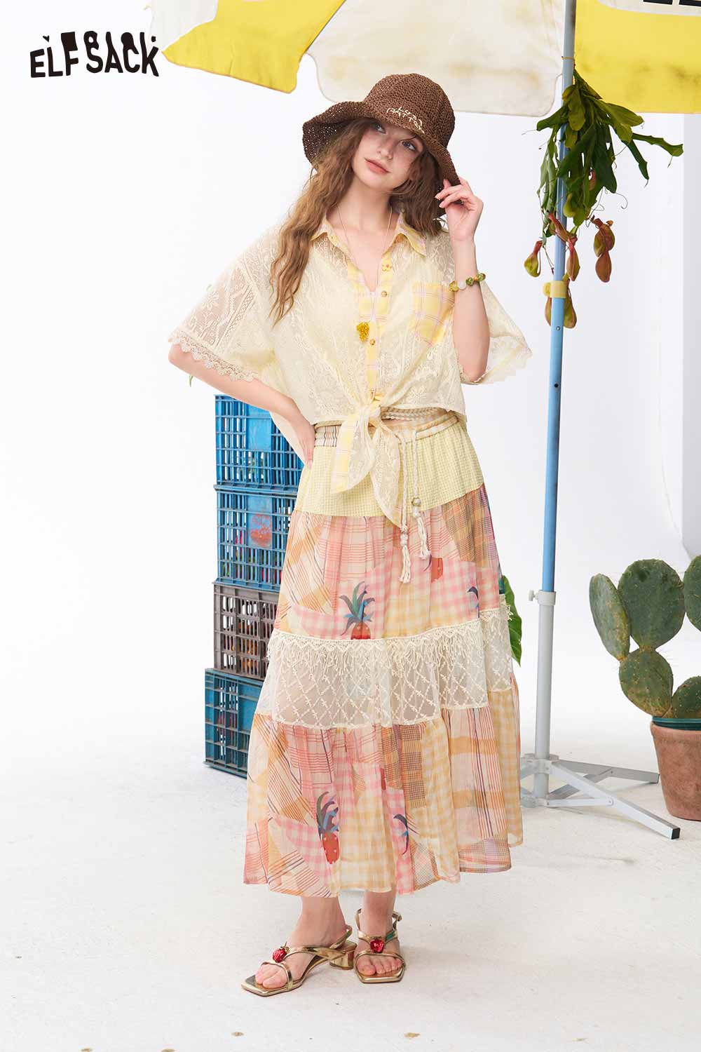 ELFSACK Lace Plaid Tie Hem Crop Blouse