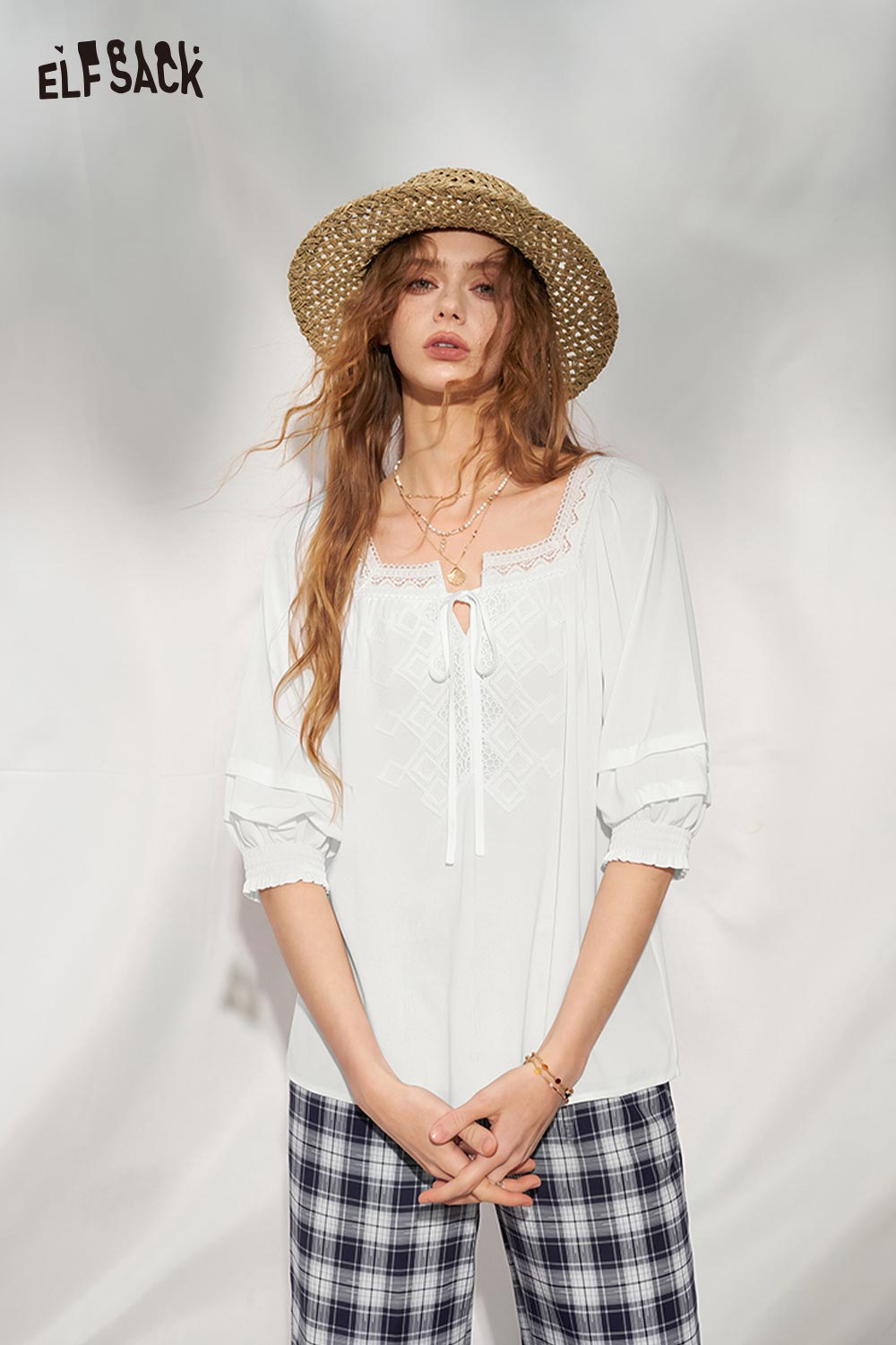 ELFSACK Lace Trim Square Neck Puff Sleeve Blouse