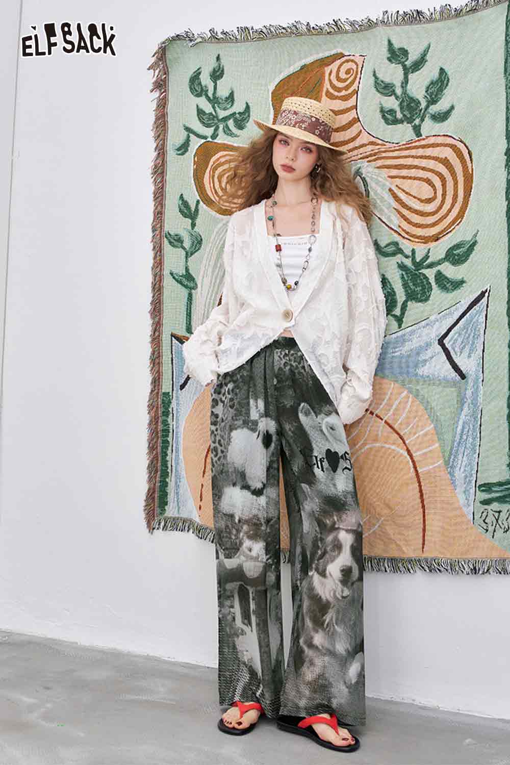 ELFSACK Light Straight Line Loose Cartoon Print Long Pant