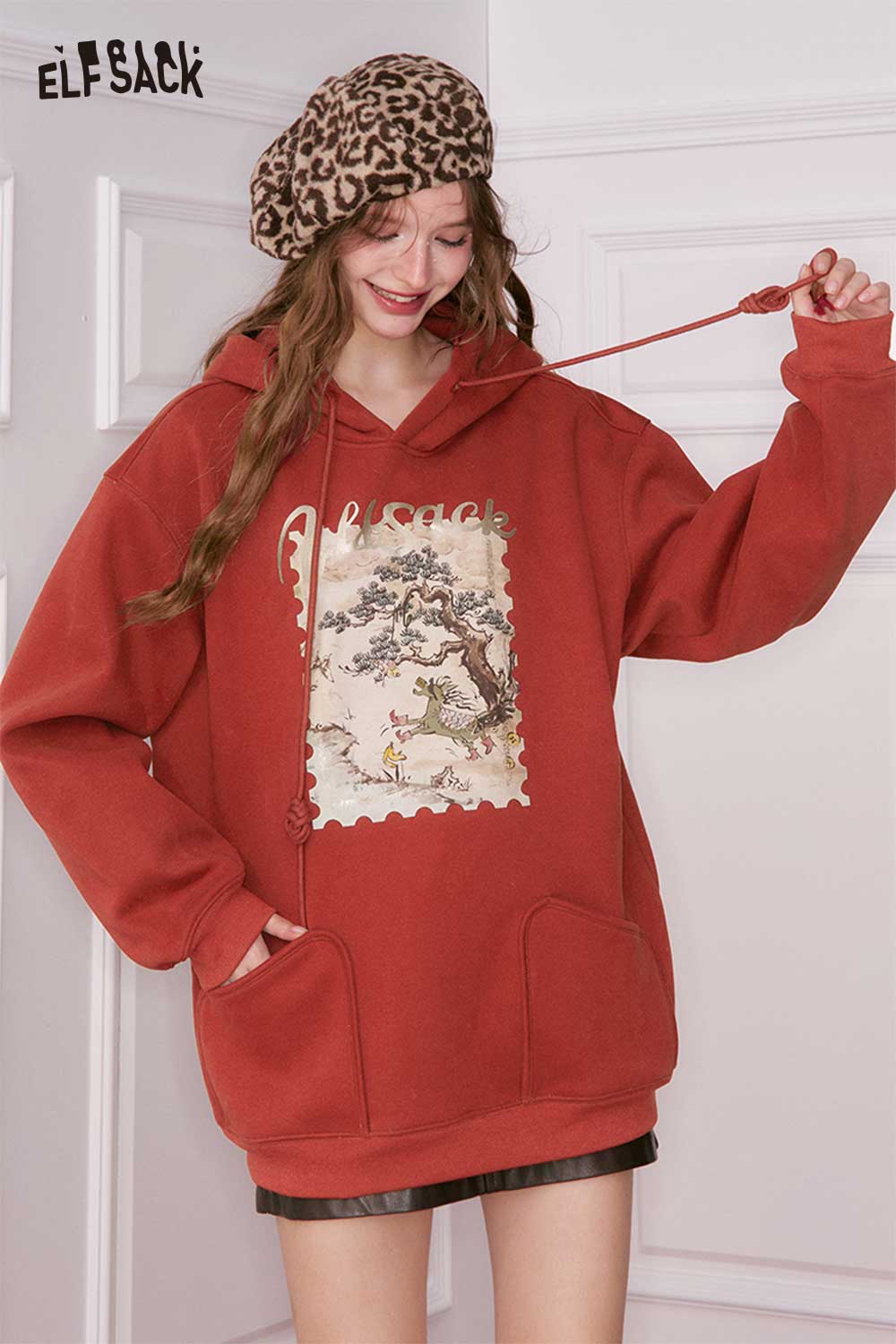 ELFSACK Minimalist Casual Loose Graphic Hooded Sweatshirt
