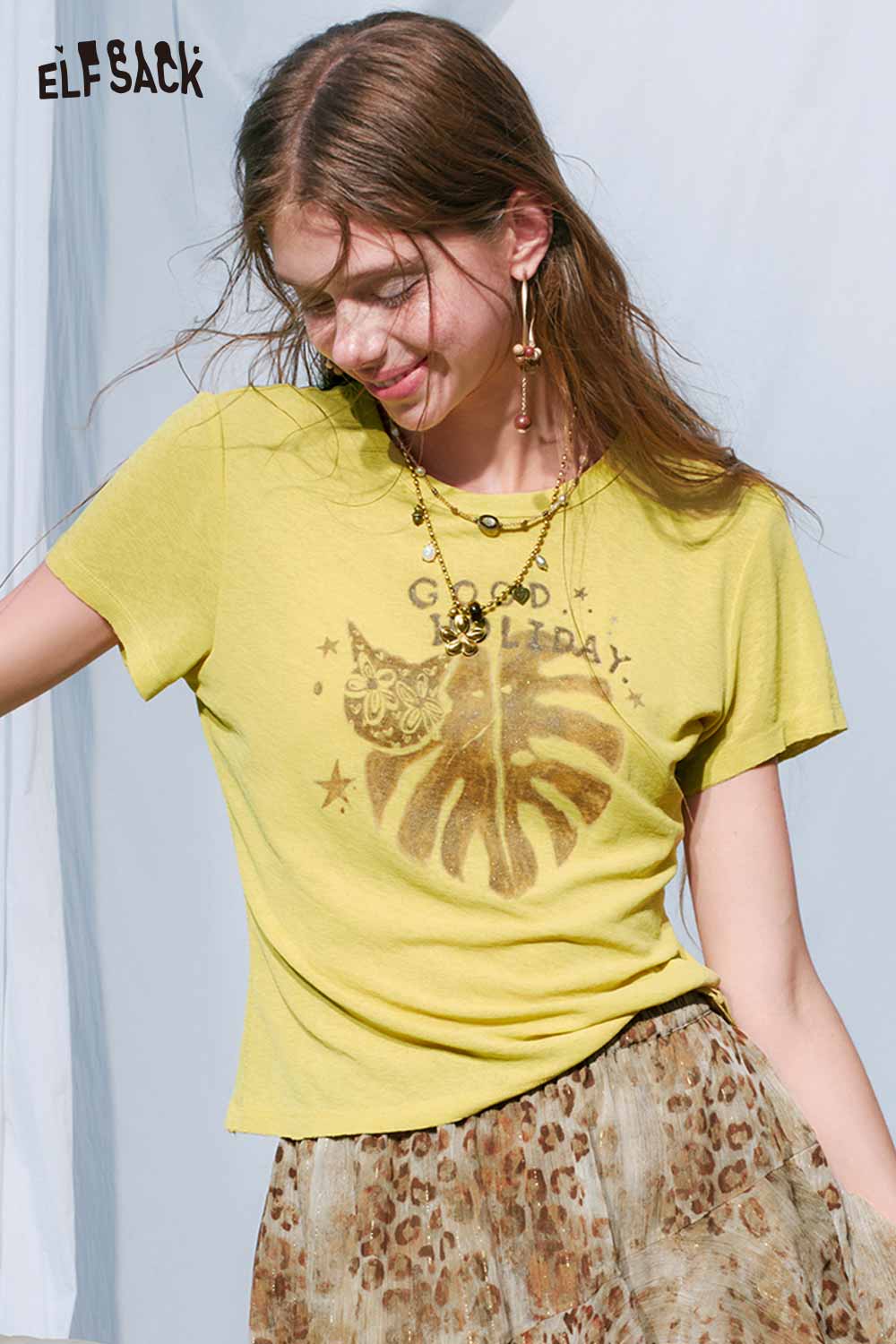 ELFSACK Monstera Leaf Cropped Tee