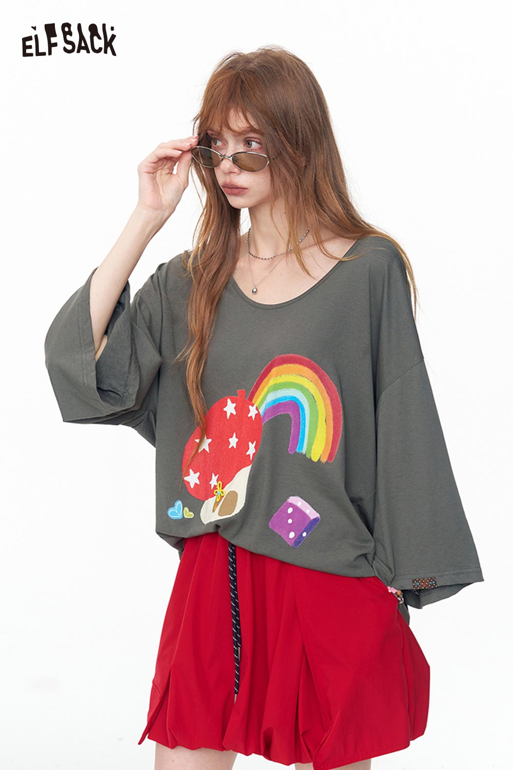 ELFSACK Mushroom Rainbow Print V-Neck T-Shirt