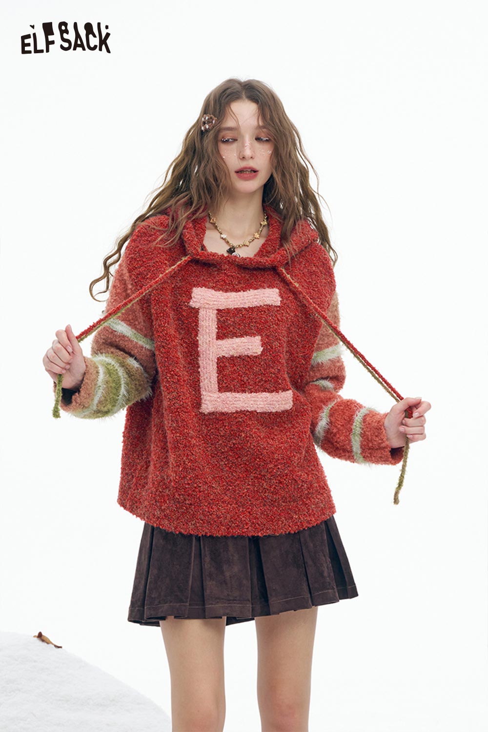ELFSACK Soft Loose Plush Bright Ombre Sleeve Letter Graphic Hooded Sweater