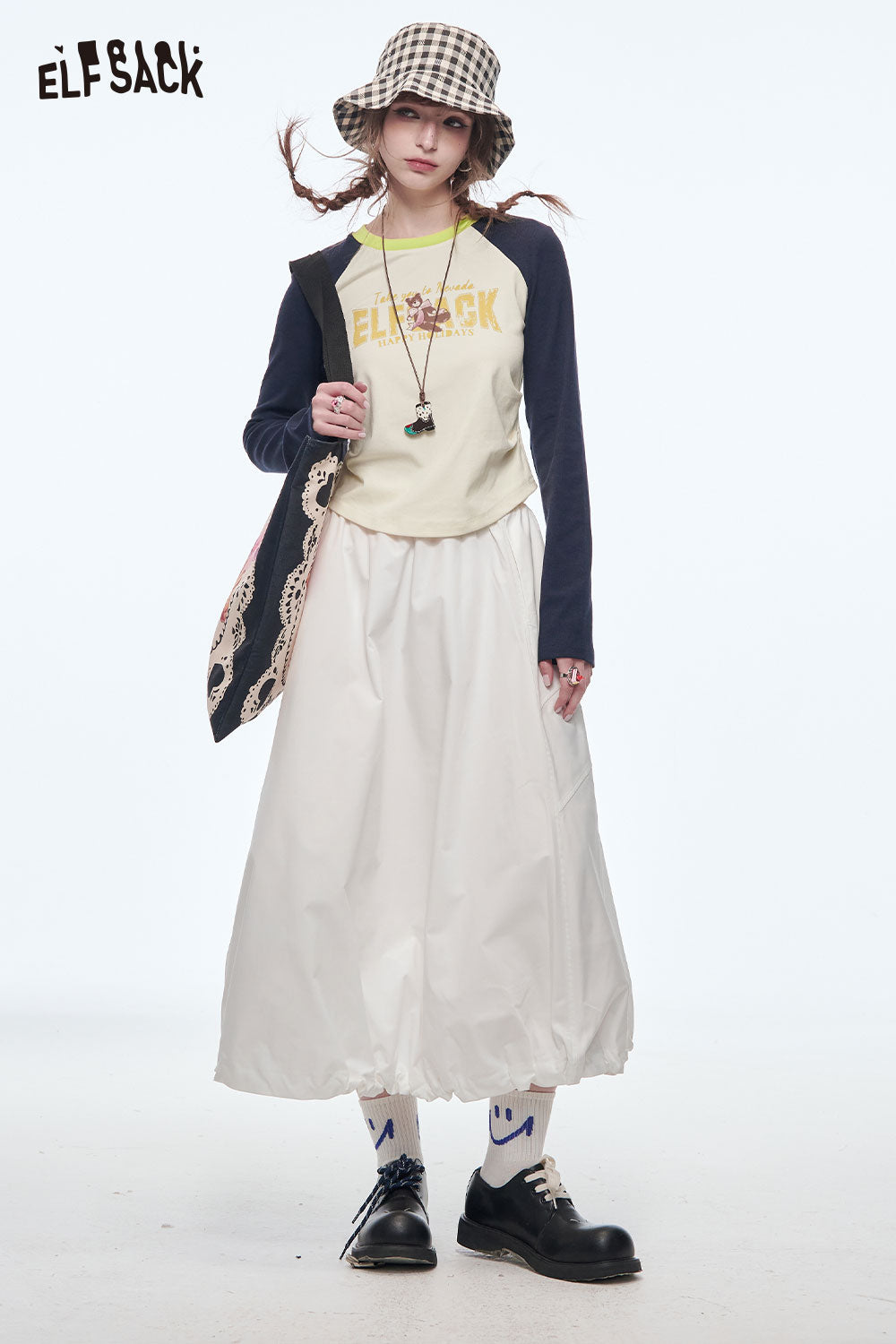 ELFSACK Raglan Sleeve Cropped Color Block Slimming T-shirt