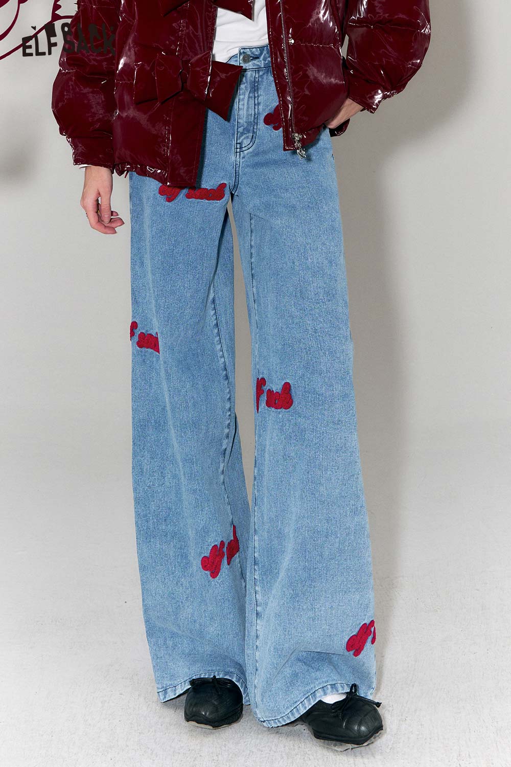 ELFSACK Versatile Retro Letter Embroidered Blue Jeans