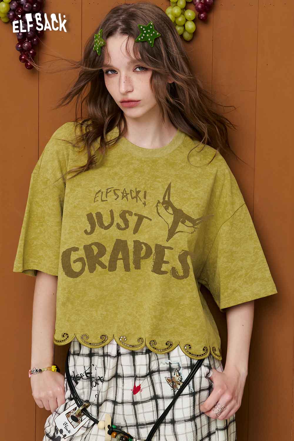 ELFSACK Scalloped Hem Fox Letter Crop Tee