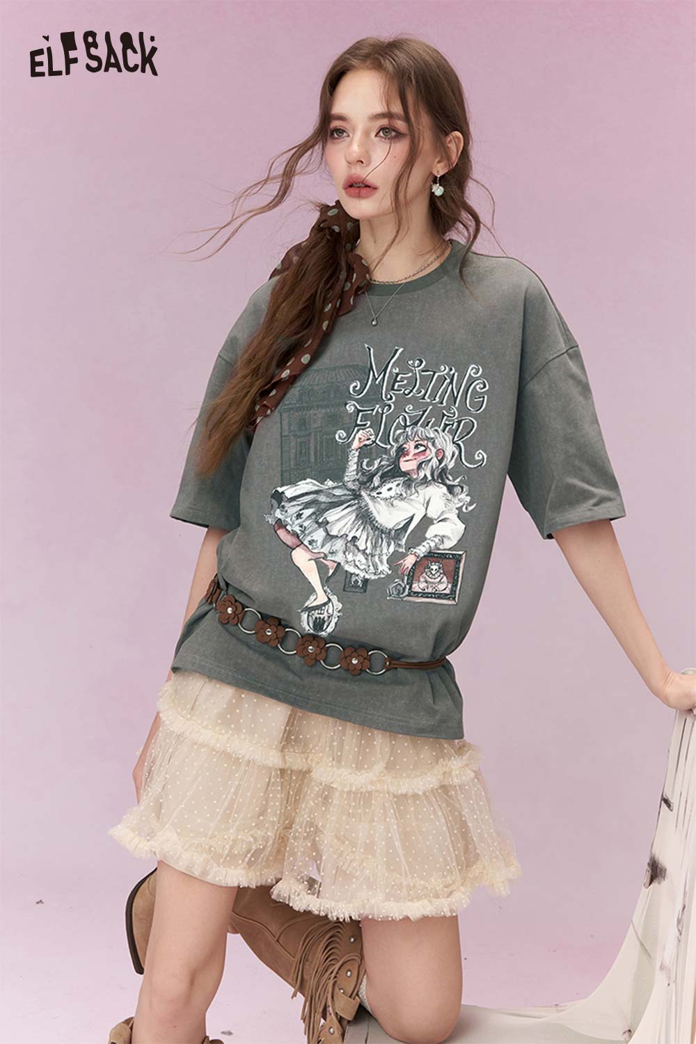 ELFSACK Shiny Glitter Graphic Tshirt with Silver Foil Print