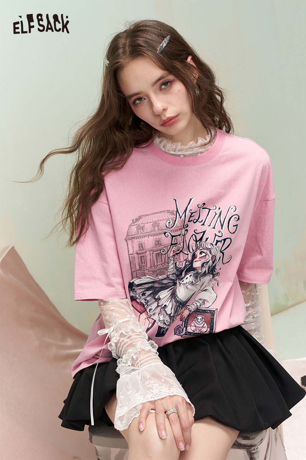 ELFSACK Shiny Glitter Graphic Tshirt with Silver Foil Print