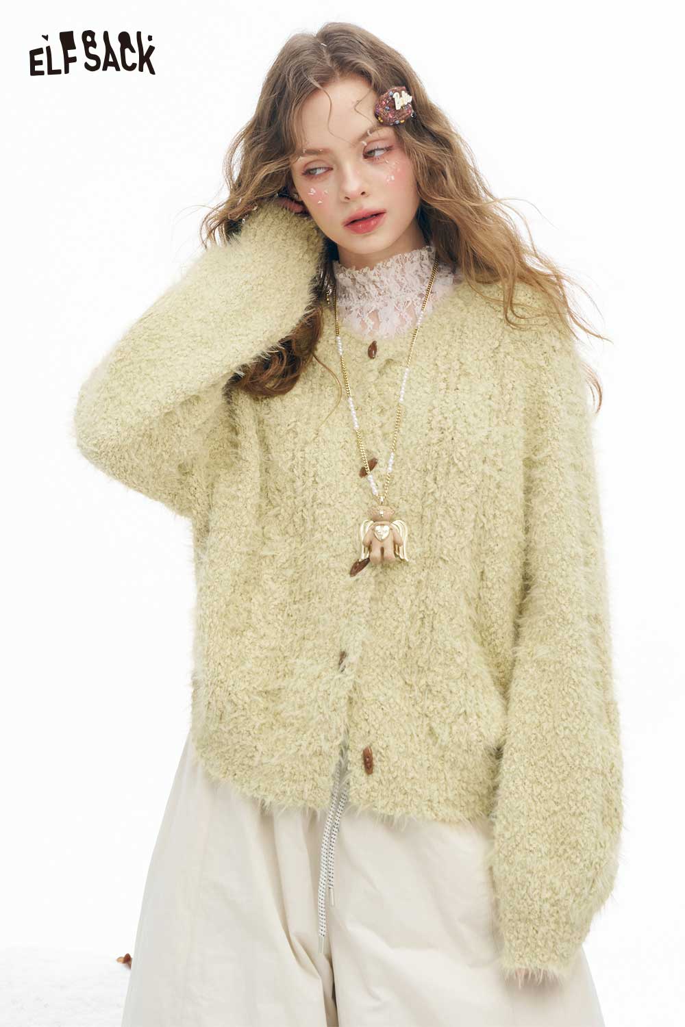 ELFSACK Soft Plush Solid Single breasted Button Toggle Round Neck Sweater