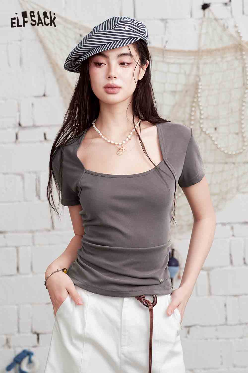 ELFSACK Square Neck Ruched Fitted Short Sleeve Top