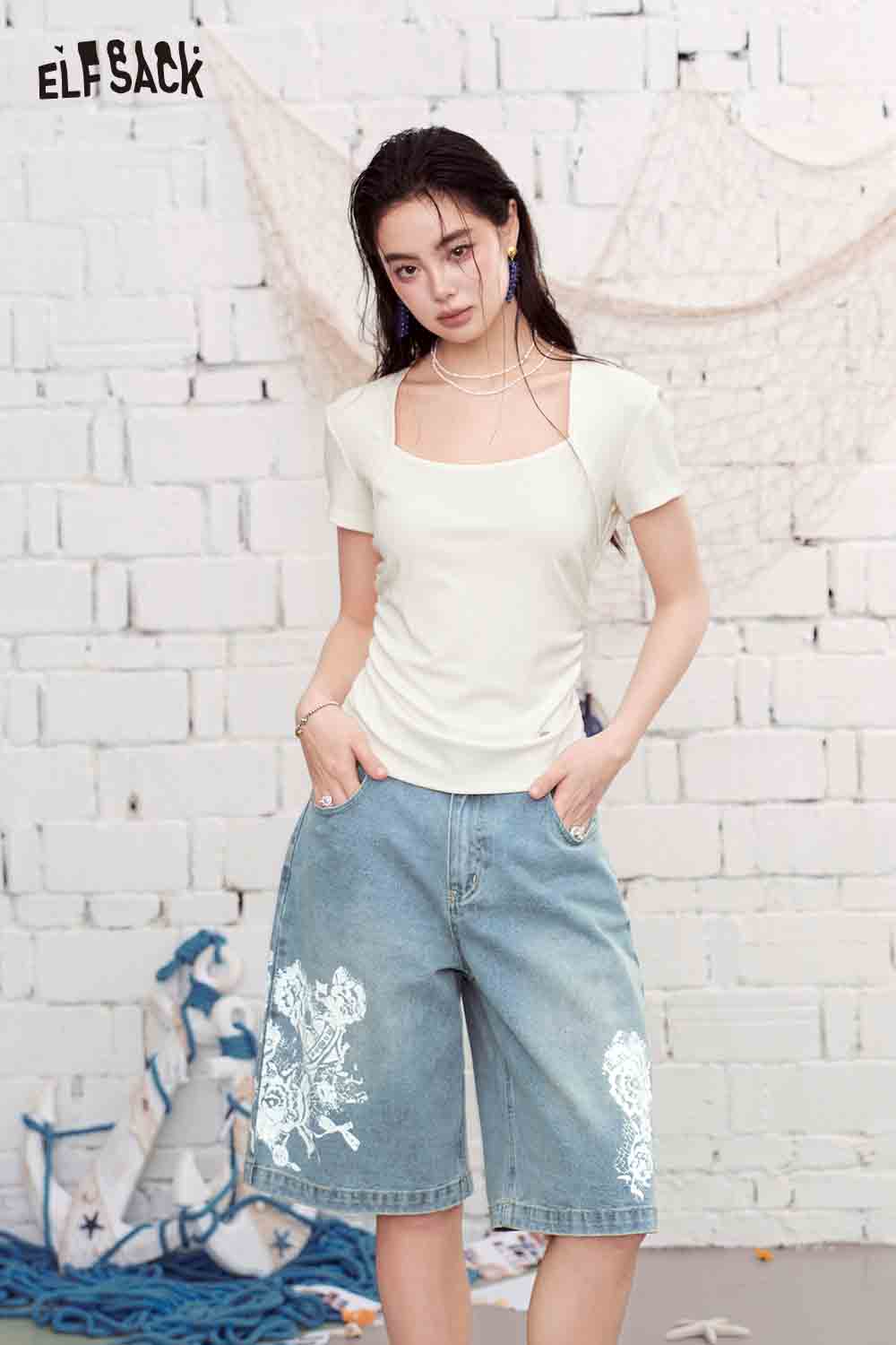 ELFSACK Square Neck Ruched Fitted Short Sleeve Top