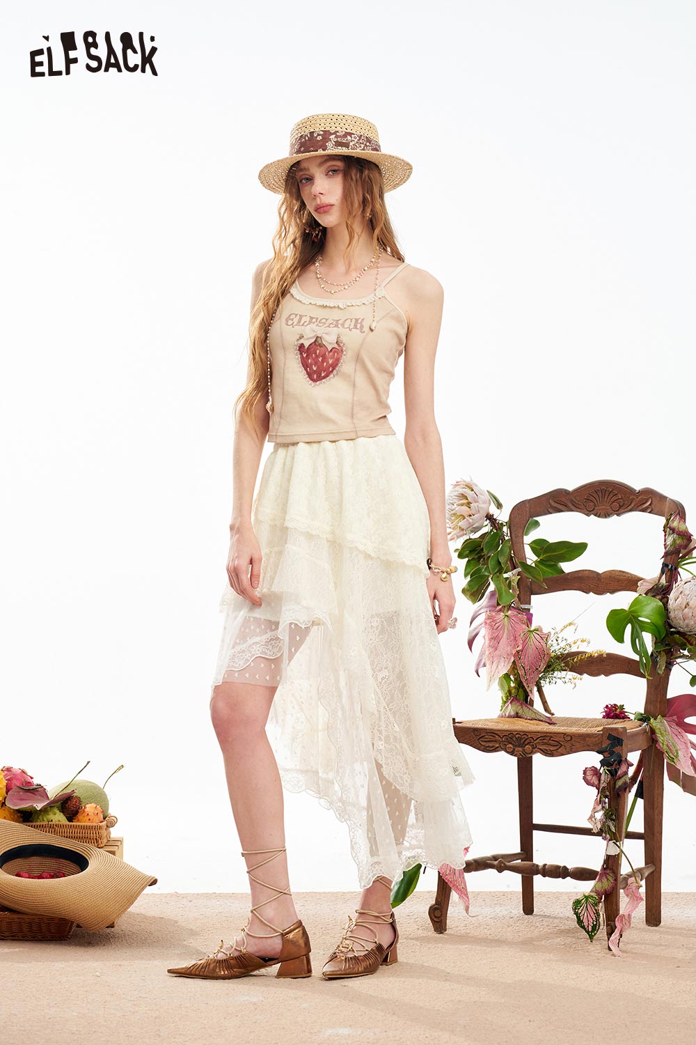 ELFSACK Strawberry Print Lace Camisole