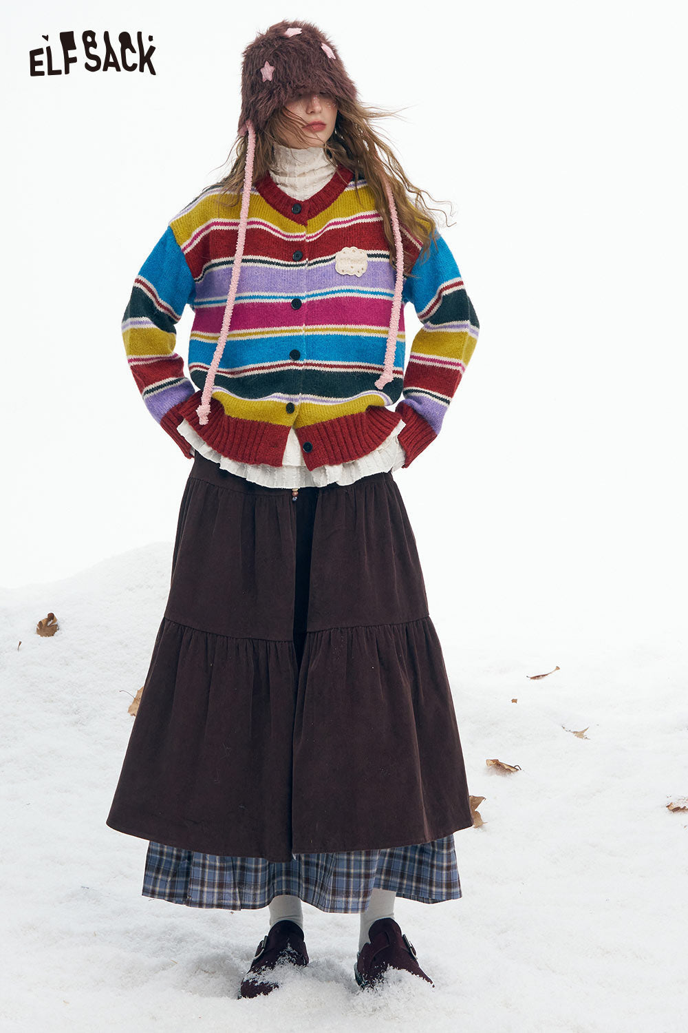 ELFSACK Soft Stripe Embroidery Graphic Round Neck Single breasted Button Sweater