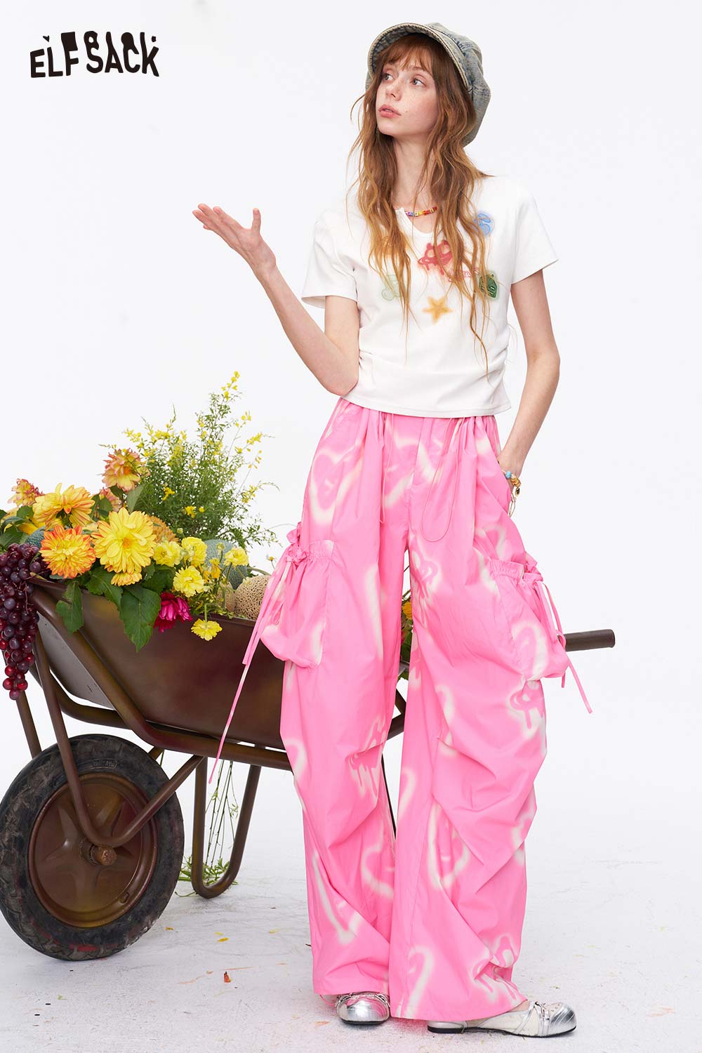 ELFSACK V-Neck Colorful Letter Knit Slim Tee
