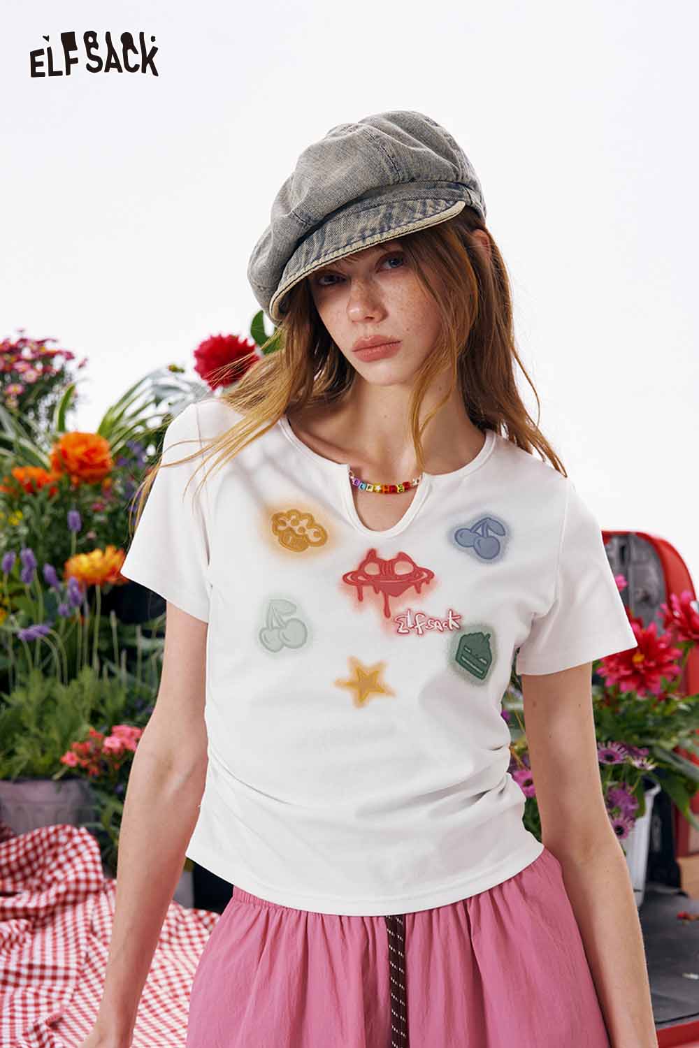 ELFSACK V-Neck Colorful Letter Knit Slim Tee