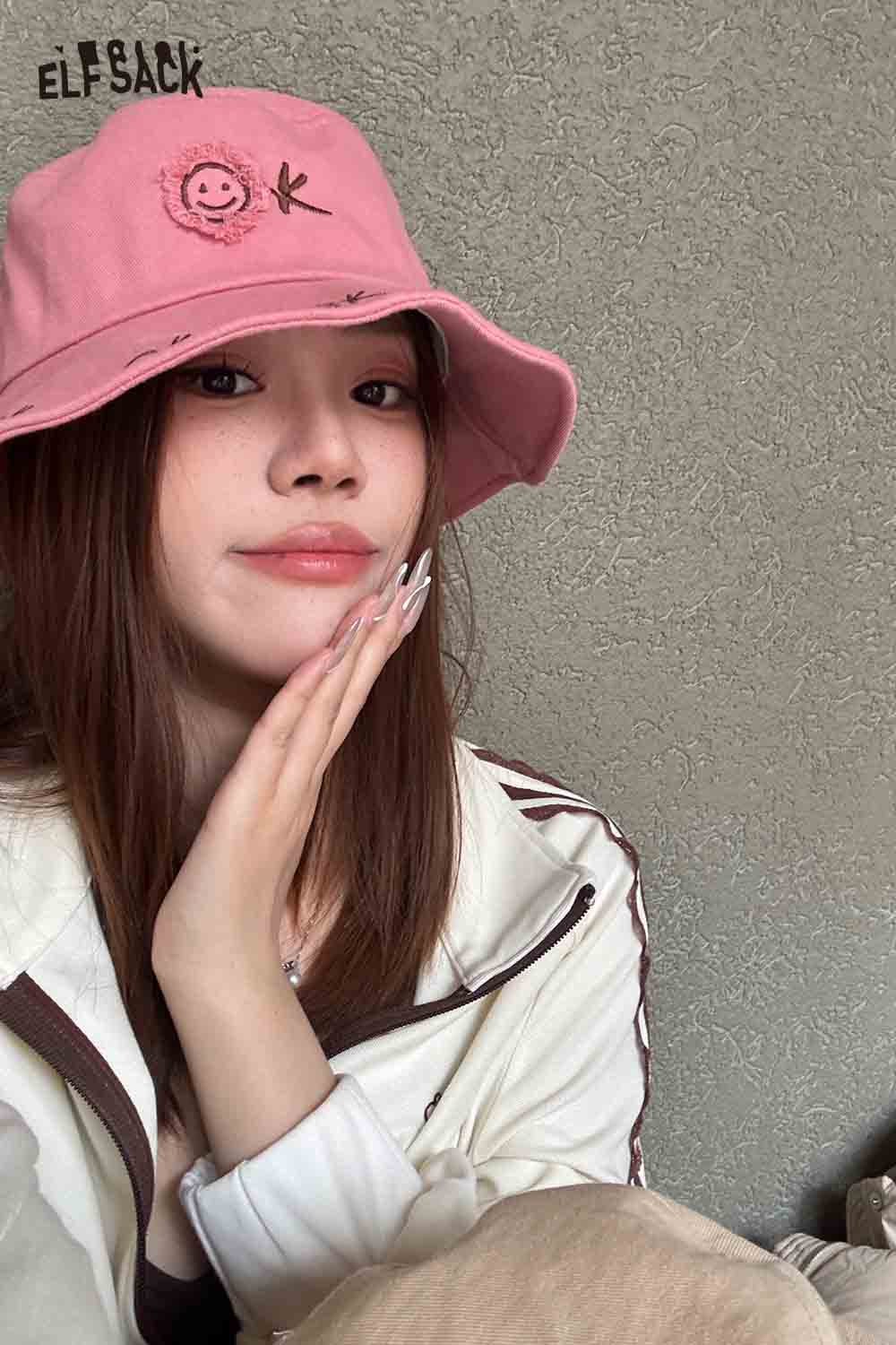 ELFSACK Versatile Sun Protection Fashion Smiley Face Embroidery Fisherman Hat