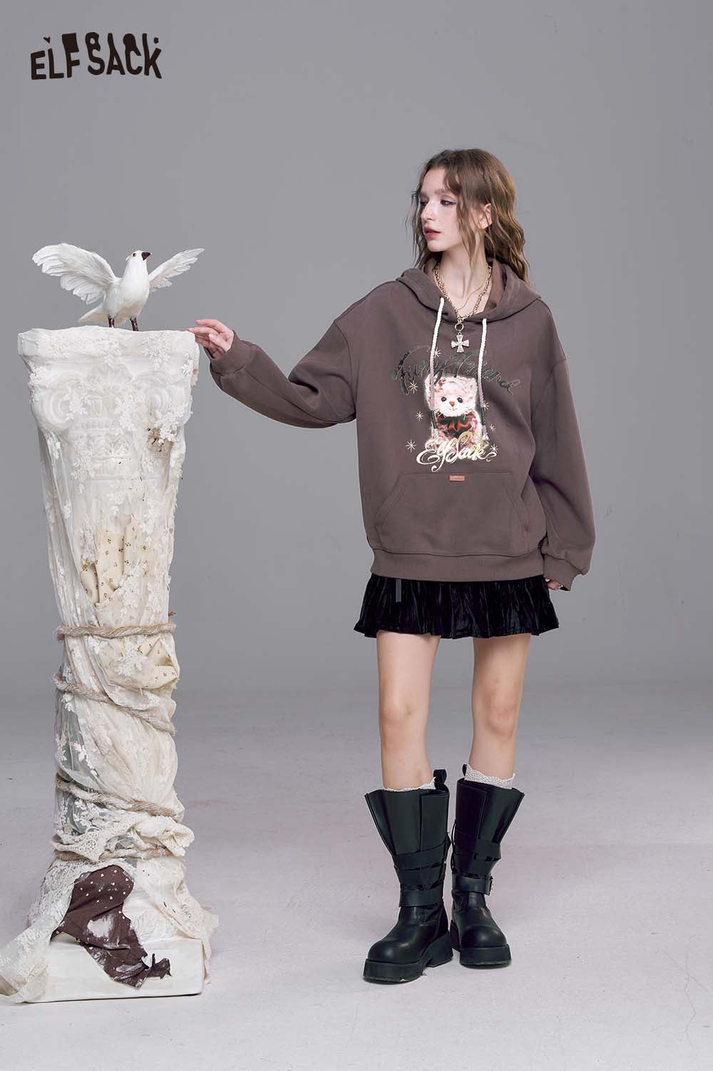 ELFSACK Cotton Blend Vintage Cartoon Graphic and Raw Hem Detail Oversized Washed Hoodie