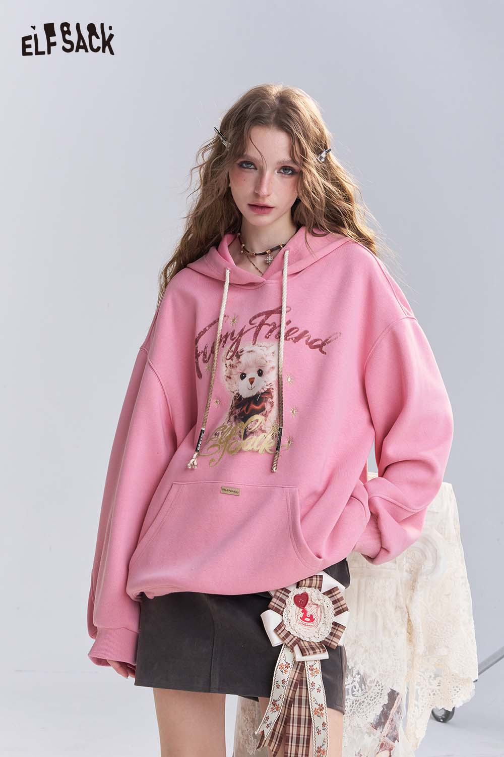 ELFSACK Cotton Blend Vintage Cartoon Graphic and Raw Hem Detail Oversized Washed Hoodie