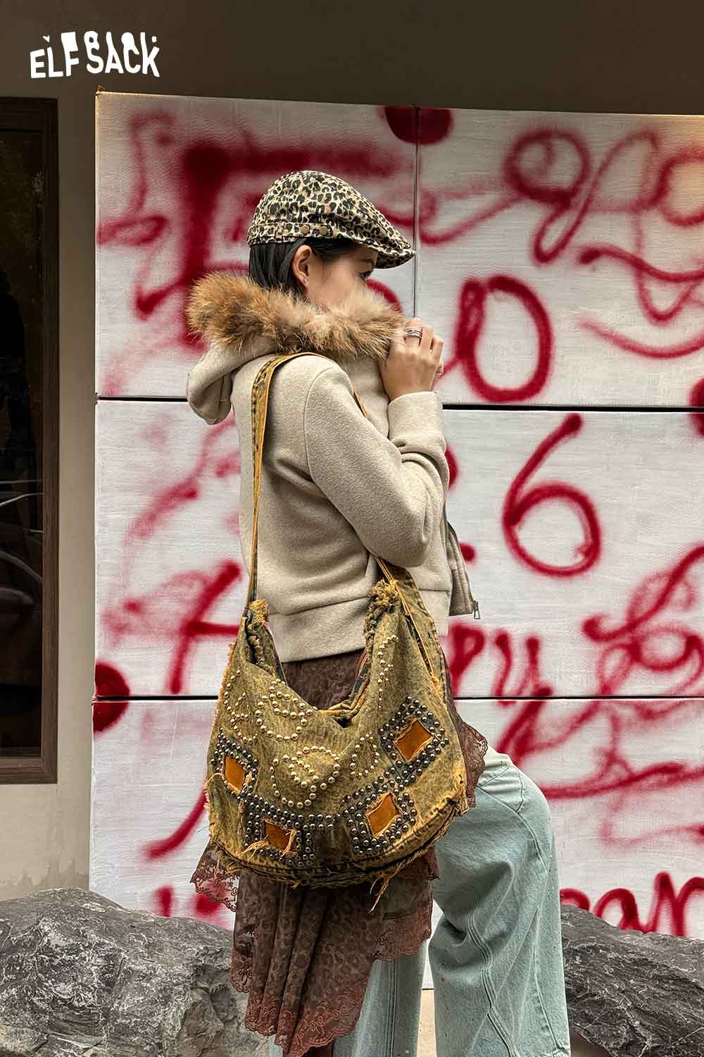 ELFSACK Vintage Casual Crossbody Bag Large Capacity Rivet Punk Denim Bag Wasteland Style Tote