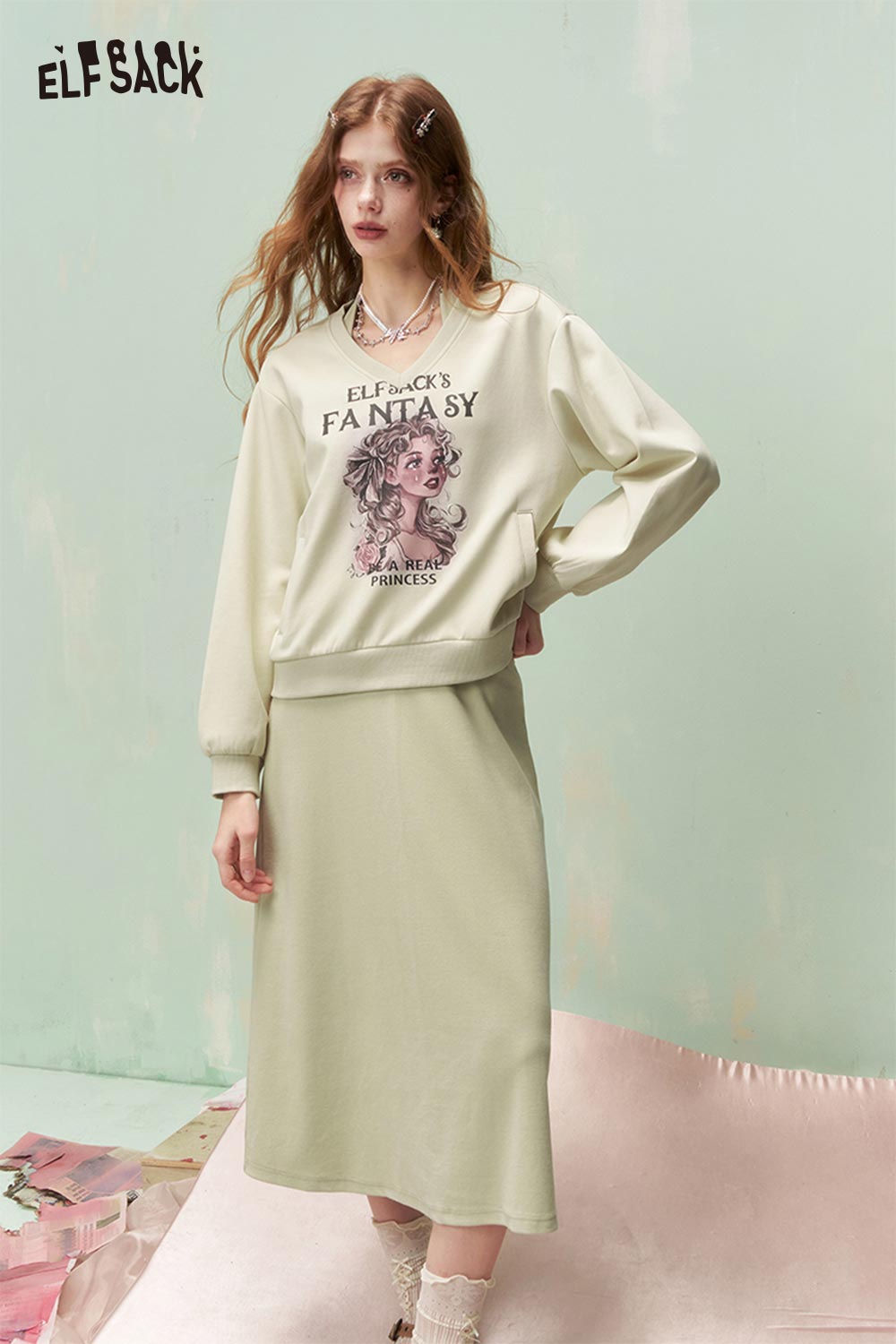 ELFSACK Vintage Floral Girl Print Sweatshirt Skirt Set