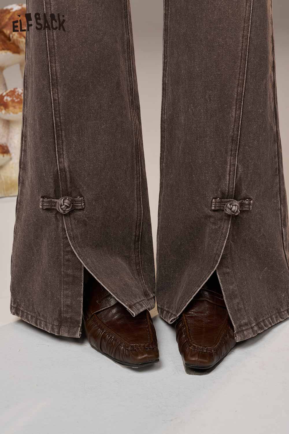 ELFSACK Cotton Denim Vintage Frog Button Accent Straight Jeans