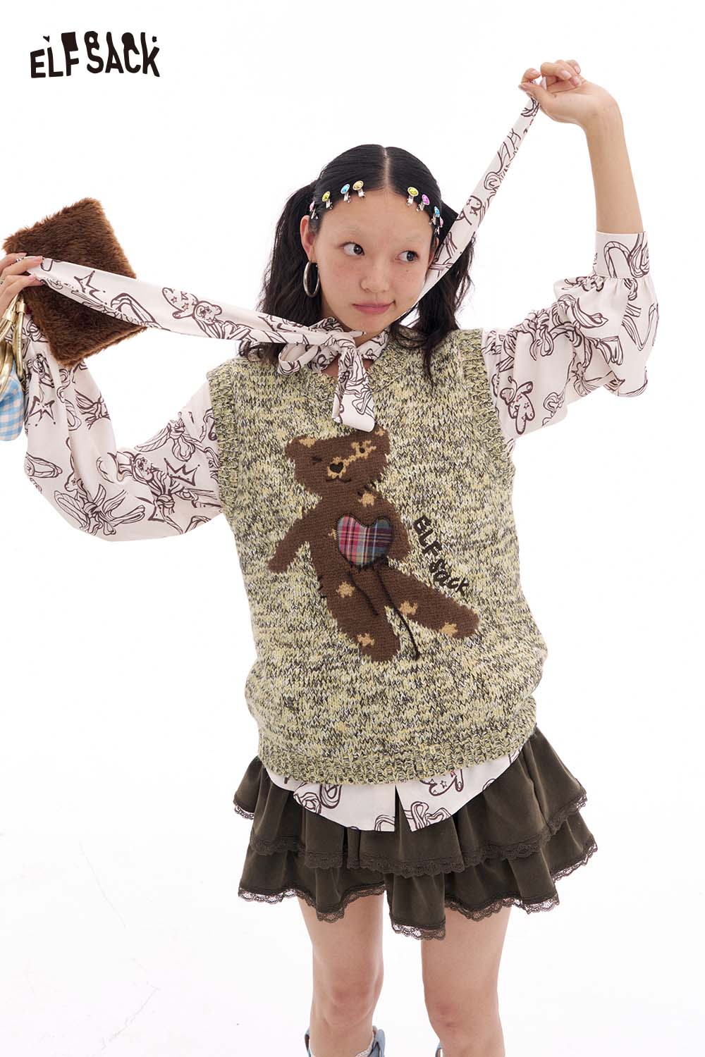 ELFSACK Vintage Jacquard Bear Embroidery Vest Early Spring Faux Cashmere